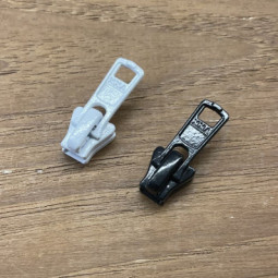 Enkelt skyder til YKK...